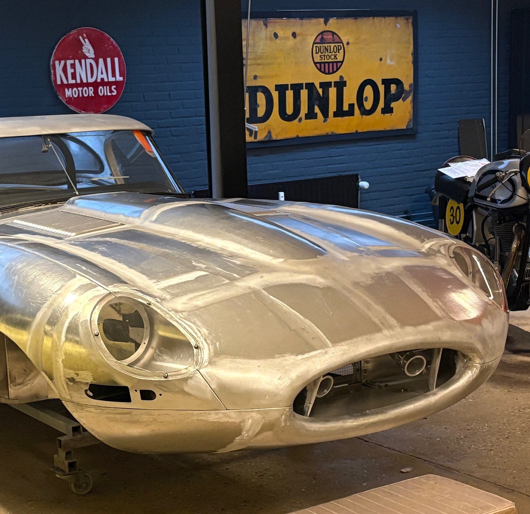 Jaguar E-type Lightweight Project 