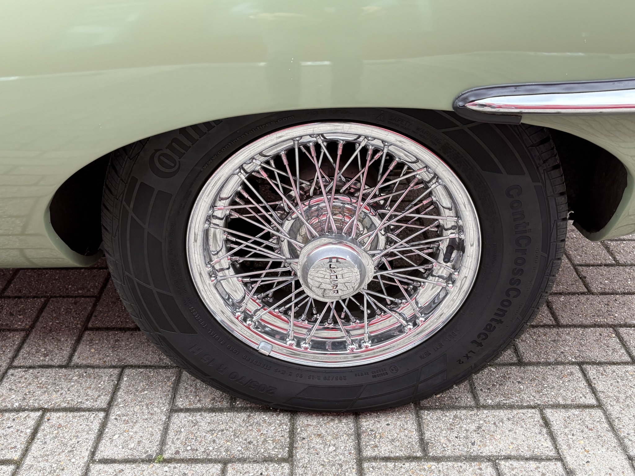 Jaguar E-type 4.2 Roadster