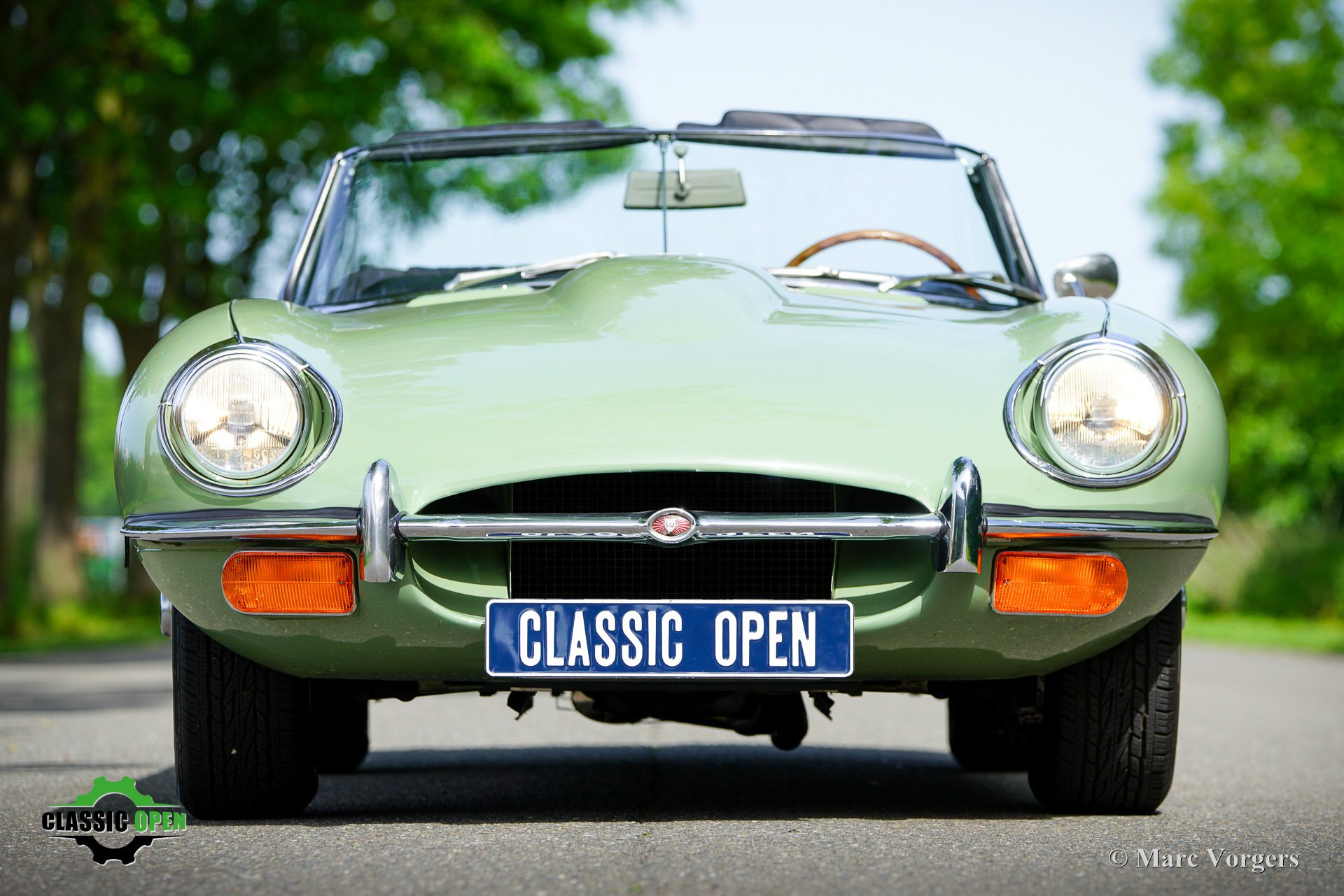 Jaguar E-type 4.2 Roadster S2