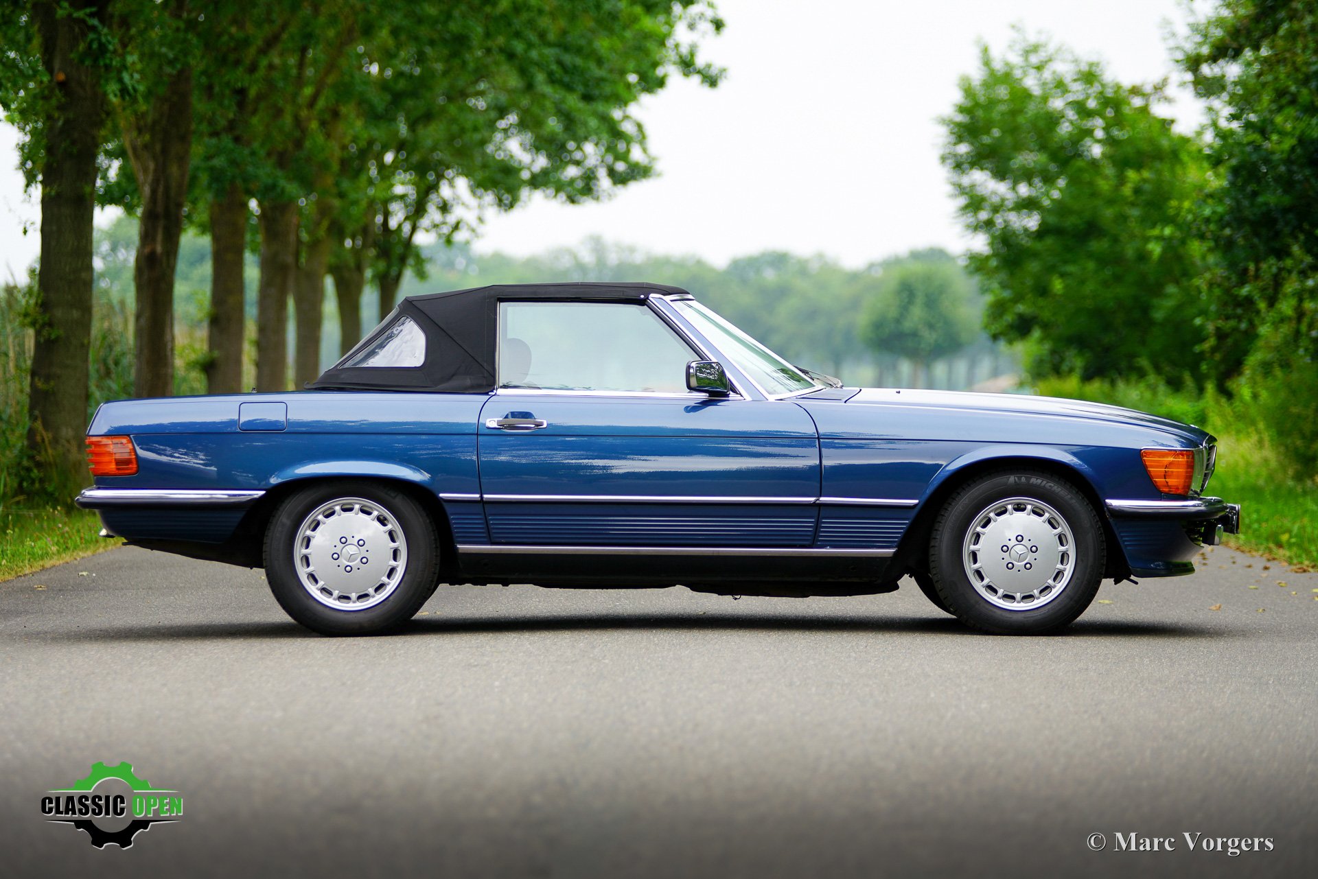 Mercedes Benz 420SL R107