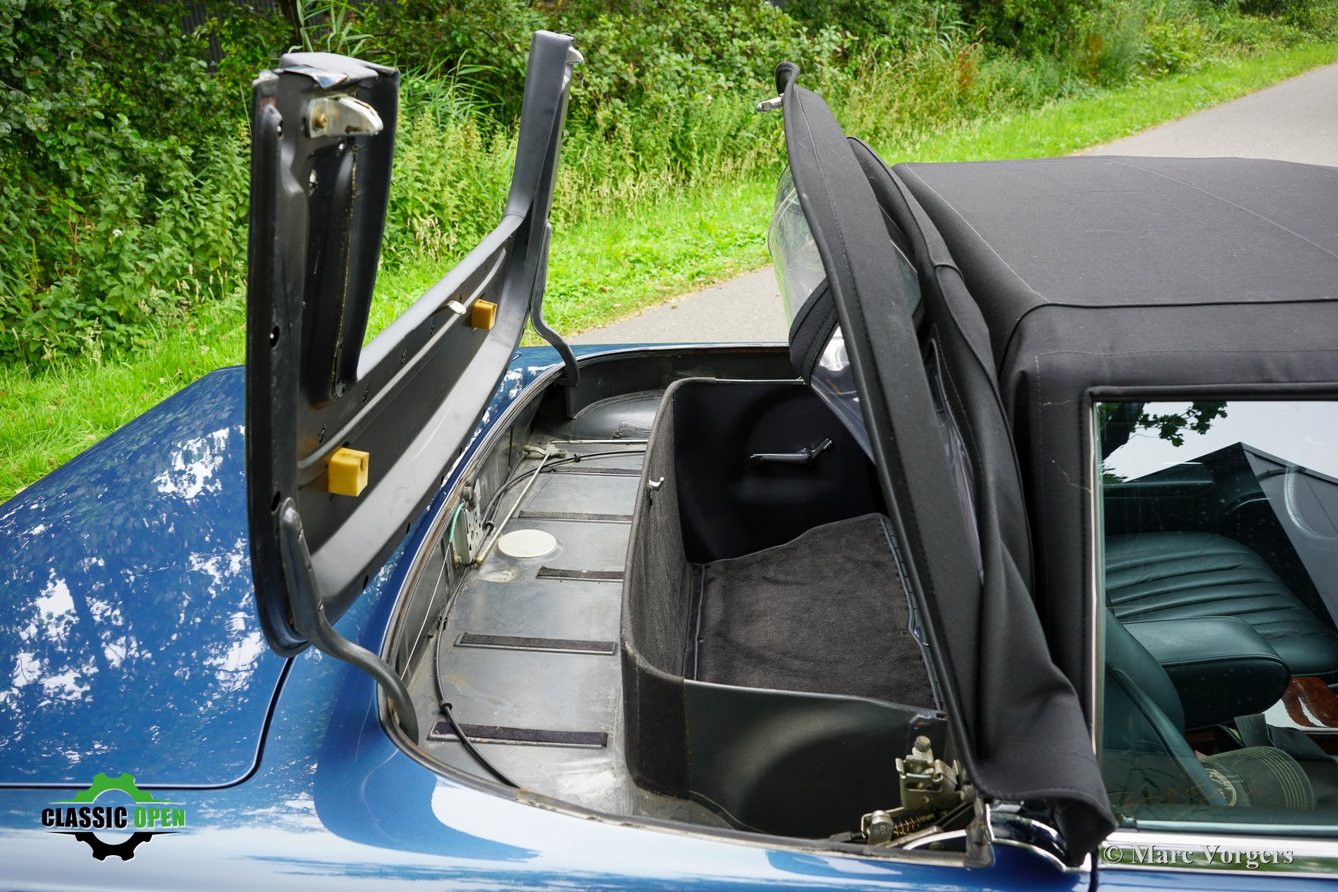 Mercedes Benz 420SL R107