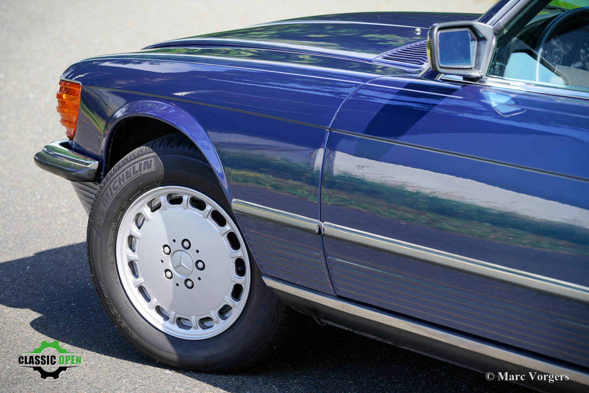 Mercedes Benz 420SL R107