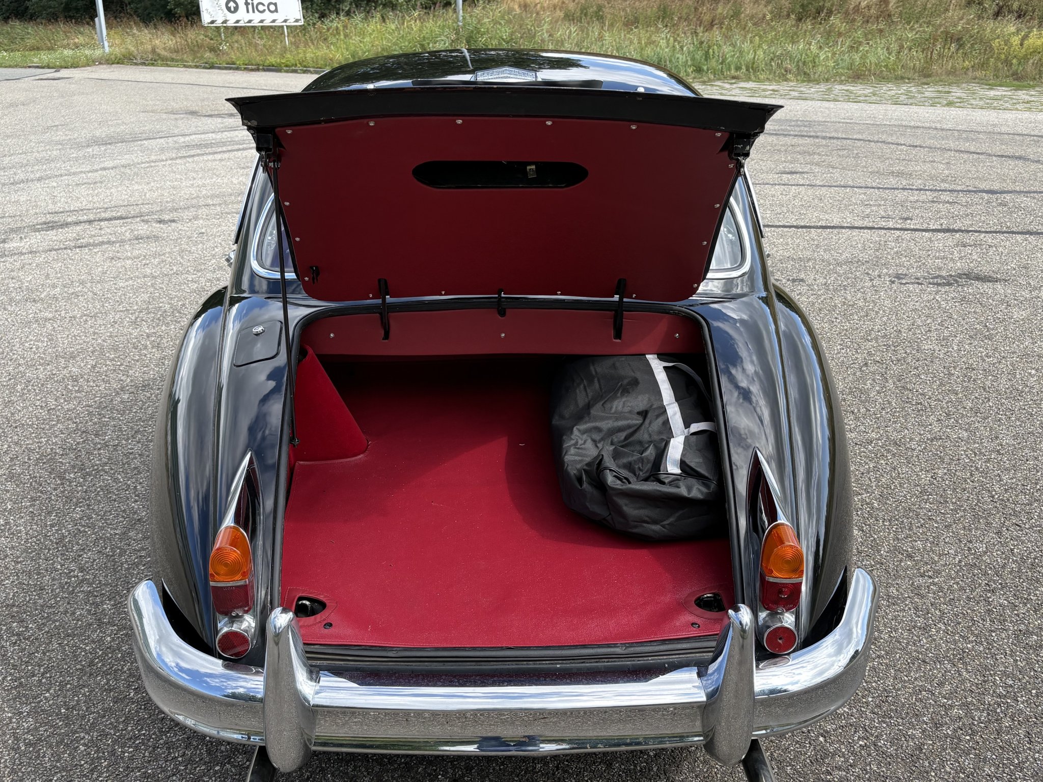 Jaguar XK150 3.8 FHC Automatic